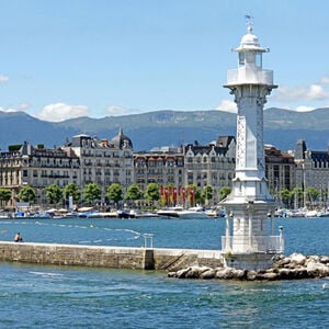 Veranstaltung: Visite guidée de Genève, Geneva Bus Station - City Tour in Geneva