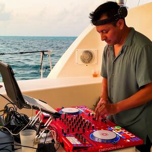 Veranstaltung: Cancún: Crucero En Catamarán Lgbtq+ Con DJ En Directo Y Barra Libre, Cancún Water Sports in Cancún