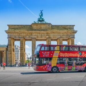 Veranstaltung: City Sightseeing Berlin: Hop-on Hop-off Stadtrundfahrt - Klassische Route, Babylon in Berlin