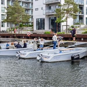 Veranstaltung: Odense: 1 or 2-Hour Boat Rental (No License Required), Odense Congress Center in Odense SØ