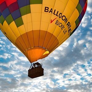 Veranstaltung: Albuquerque Hot Air Balloon Ride at Sunrise, 5601 Eagle Rock Ave NE in Albuquerque