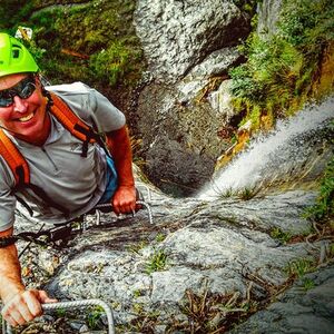 Veranstaltung: Half-Day Level 2 Waterfall Climbing from Wanaka, Twin Falls Waterfall in Twin Falls