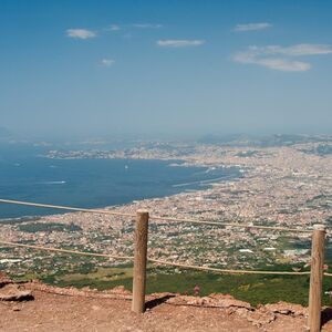 Veranstaltung: Pompei, Vesuvio ed Ercolano: Biglietto d'ingresso + viaggio di andata e ritorno da Napoli, Vesuvius Day Trips from Naples in Naples