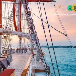 Veranstaltung: Singapore: Luxury Cruise with Breakfast or Dinner on Royal Albatross Tall Ship, Royal Albatross Luxury Tall Ship in Singapore