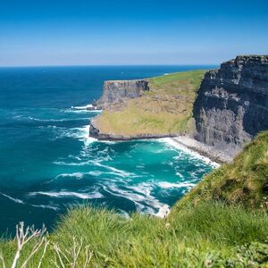 Veranstaltung: Galway to Cliffs of Moher and Burren Full Day Tour, Day Trips from Galway in Galway