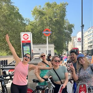 Veranstaltung: Fun Bike Ride to LDN Landmarks +quirky facts + post ride pint, The St James's Partnership in London