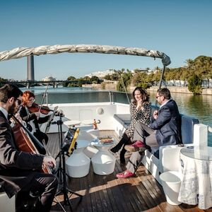 Veranstaltung: Sevilla: Crucero en yate con bebida, Seville City Tours in Seville