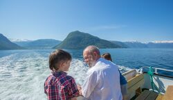 Veranstaltung: Bergen: Guided Fjord & Glacier Tour to Fjærland, in Bergen