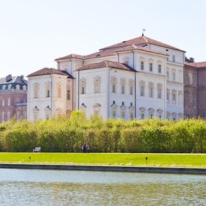 Veranstaltung: Reggia di Venaria Reale: Salta la Coda + Bus Hop-on Hop-off, Palace of Venaria Reale in Venaria Reale