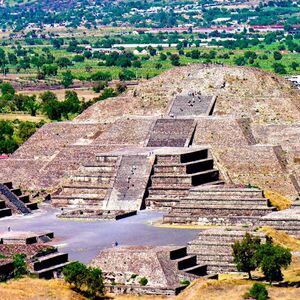 Veranstaltung: Desde Ciudad de México: Plaza De Las Tres Culturas y Teotihuacán + Taller Artesanal, Day Trips from Mexico City in Mexico City