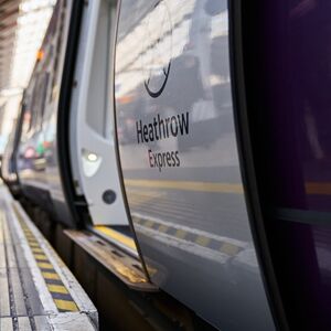 Veranstaltung: London: Express Train Transfer To / From Heathrow Airport and London Paddington, Heathrow Airport Transfers in London