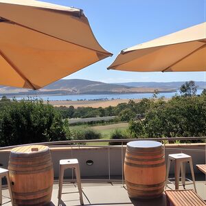 Veranstaltung: Valleys of Vino Tour, Ageing Barrel Tours in Hobart