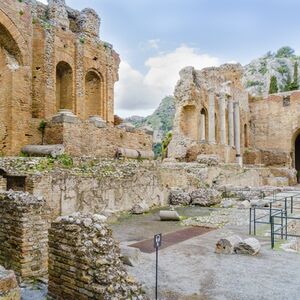 Veranstaltung: Teatro Antico di Taormina: Biglietto d'ingresso + Audioguida, Ancient Theater of Taormina in Taormina