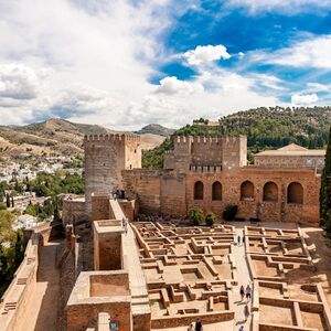 Veranstaltung: Alhambra y Palacios Nazaríes: Visita guiada privada de última hora, Alhambra in Granada