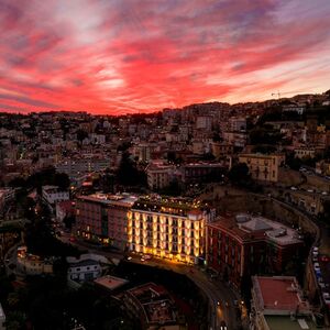 Veranstaltung: Napoli: Soggiorno di 2 notti in un esclusivo Grand Hotel, Naples Airport Transfers in Naples