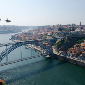 Veranstaltung: Porto: Passeio a pé, passeio de helicóptero e cruzeiro pelo rio, Porto Helicopter Tours in Porto