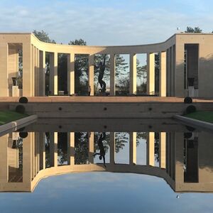 Veranstaltung: Visite du débarquement en Normandie au départ de Paris, Overlord Museum in Colleville-sur-Mer