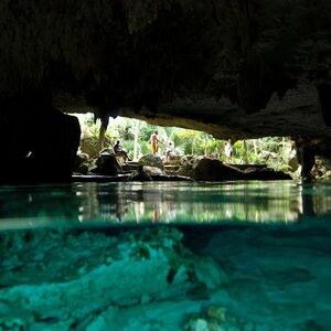 Veranstaltung: Cancún: Excursión de snorkel por el Caribe con sumidero abierto, caverna y entrada al océano, Sailing Day Trips from Cancún in Cancún