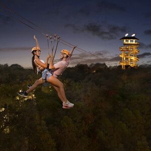 Veranstaltung: Noche de Fuego en el Parque Xplor: Vía Rápida con Cena y Transporte, Xplor Park in Playa del Carmen