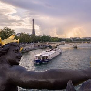 Veranstaltung: La Seine : Brunch-croisière du Capitaine Fracasse, Seine River Cruises in Paris