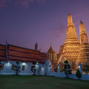 Veranstaltung: Bangkok Grand Palace & Wat Arun: Walking Tour, Ferry & Tuk-Tuk, The Grand Palace in Bangkok