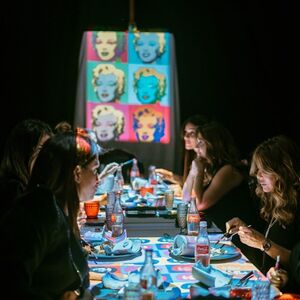 Veranstaltung: Dubai: Seven Paintings Immersive Dining Experience, Food and Drinks Dubai in Dubai