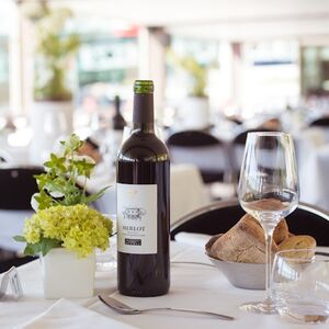 Veranstaltung: Dîner-croisière sur la Saône par Les Bateaux Lyonnais Hermès II, Lyon Cruises in Lyon