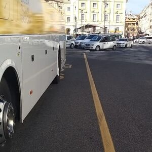 Veranstaltung: Roma: Trasferimento andata e ritorno dall'aeroporto di Ciampino + tessera per il trasporto pubblico 72h, Airport Transfer Rome (Fiumicino) in Rome