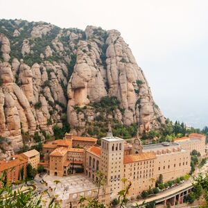 Veranstaltung: Montserrat y Sagrada Familia: Tour guiado desde Barcelona, Day Trips from Barcelona in Barcelona