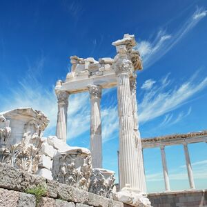 Veranstaltung: Pergamon Day Tour from Izmir, Pergamon Acropolis in Izmir