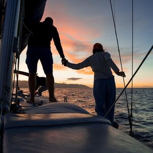 Veranstaltung: Tenerife: Excursión en velero de 3 horas a Los Gigantes con snorkel, bebida y tapas, Tenerife Sailing Tours in Costa Adeje