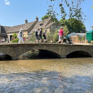 Veranstaltung: The Cotswolds & Blenheim Palace: Guided Tour from London + Optional Pub Lunch, Cotswold Tours from London in London