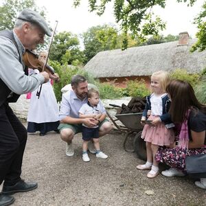 Veranstaltung: Bunratty Castle & Folk Park: Entry Ticket, Bunratty Castle Medieval Banquet in Bunratty