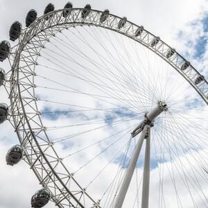 Veranstaltung: London: Guided Harry Potter Walking Tour + London Eye Fast Track Ticket, London Theatre in london