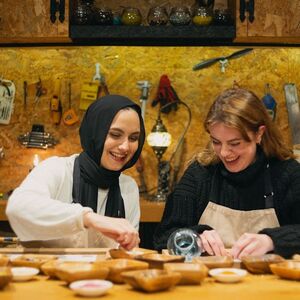 Veranstaltung: Guided Turkish Mosaic Lamp Workshop with Snacks, Workshops & Classes in Istanbul in Istanbul