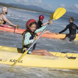 Veranstaltung: Kayak with the Dolphins: Half-Day Guided Tour, Gold Coast Aviation Activities in Byron Bay