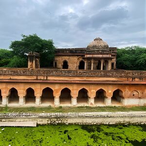 Veranstaltung: Premium Hidden Jewels of Delhi Cycling Tour - The First Chapter of Delhi, Qutab Minar in New Delhi