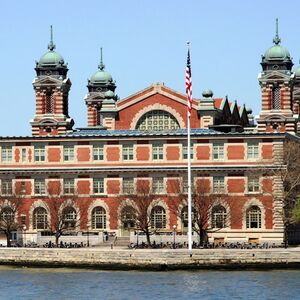 Veranstaltung: Statue of Liberty and Ellis Island Ticket: Ferry from Battery Park, Statue of Liberty in New York