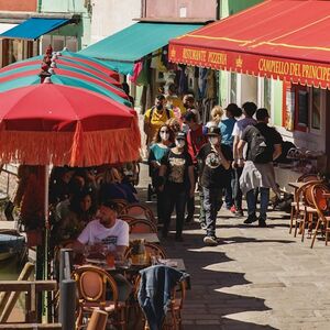 Veranstaltung: Murano e Burano: tour in barca + dimostrazione di soffiatura del vetro, Venice Food Tours in Venice