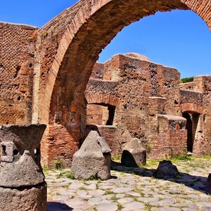 Veranstaltung: Pompei, Ercolano e Vesuvio: Biglietti Skip The Line + Viaggio di andata e ritorno da Napoli, Pompeii Day Trips from Naples in Naples