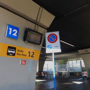 Veranstaltung: Roma: SIT Trasferimento in autobus dall'aeroporto di Fiumicino a Roma Termini, Rome Fiumicino Airport Lounge in Rome