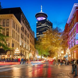 Veranstaltung: Hollywood North Experience Tour in Canada, Robson Square in Vancouver