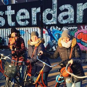 Veranstaltung: Amsterdam: "Urban Unveiled" Bike Tour of Hidden Gems, Amsterdam Centraal in amsterdam