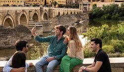 Veranstaltung: Excursión de un día desde Málaga a Córdoba con mejora de la Mezquita-Catedral – Tour Premium en Grupo Pequeño, Centauro Car Hire Malaga Train Station in Andalusia