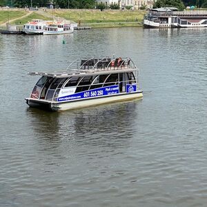 Veranstaltung: Krakow: Vistula River Cruise with Audio Guide & Panoramic Deck, Krakow in kraków