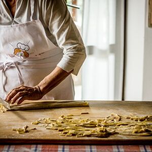 Veranstaltung: Pompei: Visita al mercato e lezione di cucina con un abitante del luogo, Naples Cooking Classes in Naples