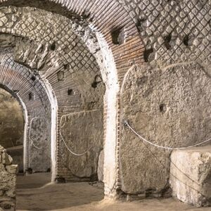 Veranstaltung: Complesso di San Lorenzo Maggiore: Ingresso Riservato a La Neapolis Sotterrata, San Lorenzo Maggiore in Naples