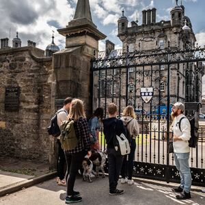 Veranstaltung: Edinburgh: Harry Potter Sites Tour + Camera Obscura & World of Illusions Entry, Edinburgh Playhouse in Edinburgh