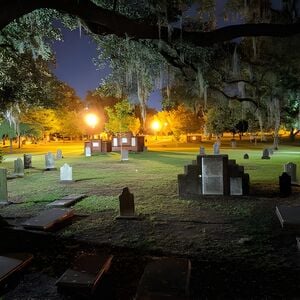 Veranstaltung: Fraidy Cat: The Family Fun Ghost Tour of Savannah, Columbia Square in Los Angeles