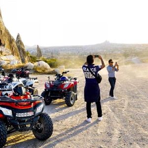 Veranstaltung: Cappadocia: Sunset Quad Bike Tour, Day Trips from Nevşehir in Nevsehir